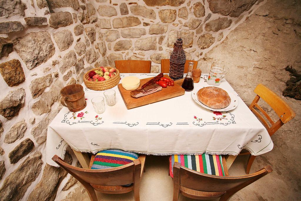 Holiday Home Miklica Klis Esterno foto