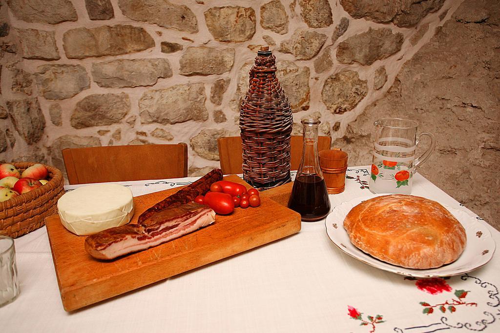 Holiday Home Miklica Klis Esterno foto